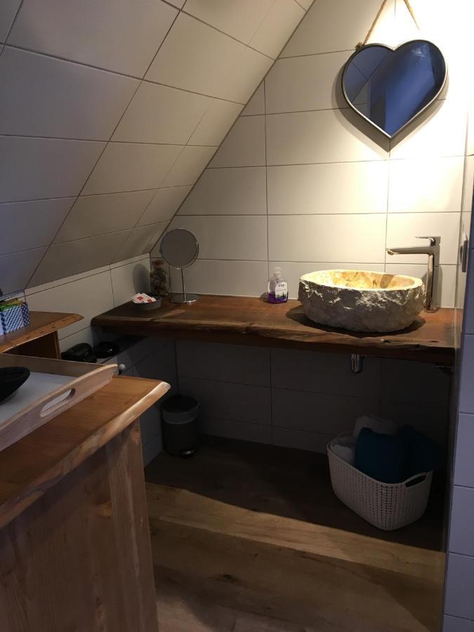 Les Appartements D'Estelle Ла Петит-Пиер Екстериор снимка