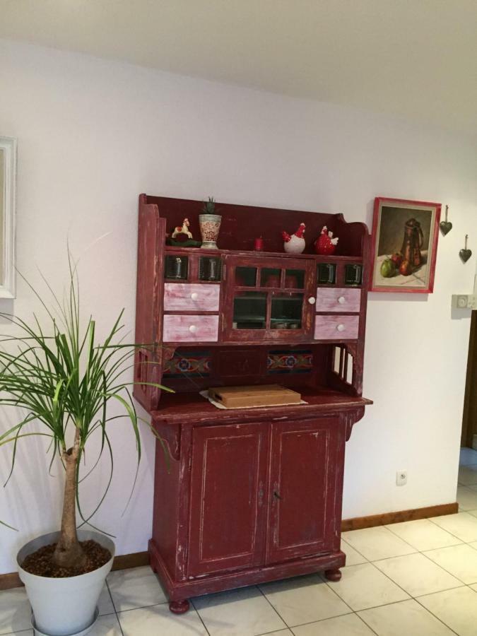 Les Appartements D'Estelle Ла Петит-Пиер Екстериор снимка