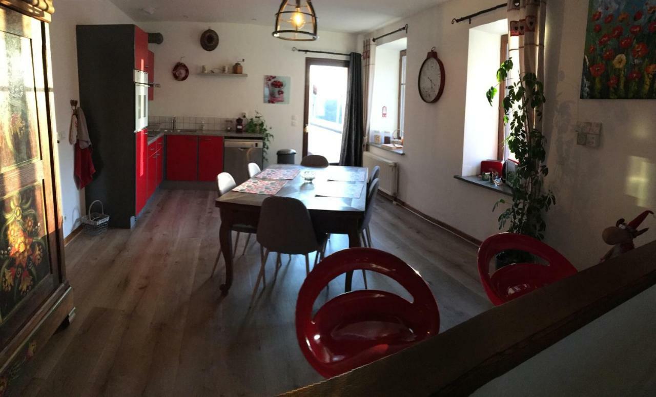 Les Appartements D'Estelle Ла Петит-Пиер Екстериор снимка